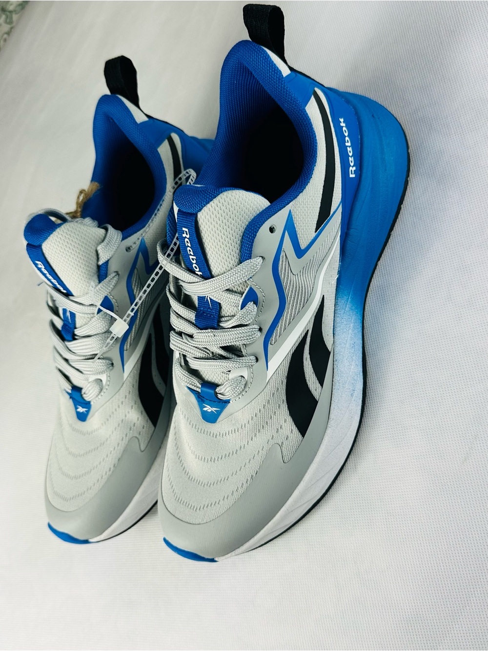 Reebox Men's Light Gray and Blue Athletic Running Shoes - Picture 9 of 11